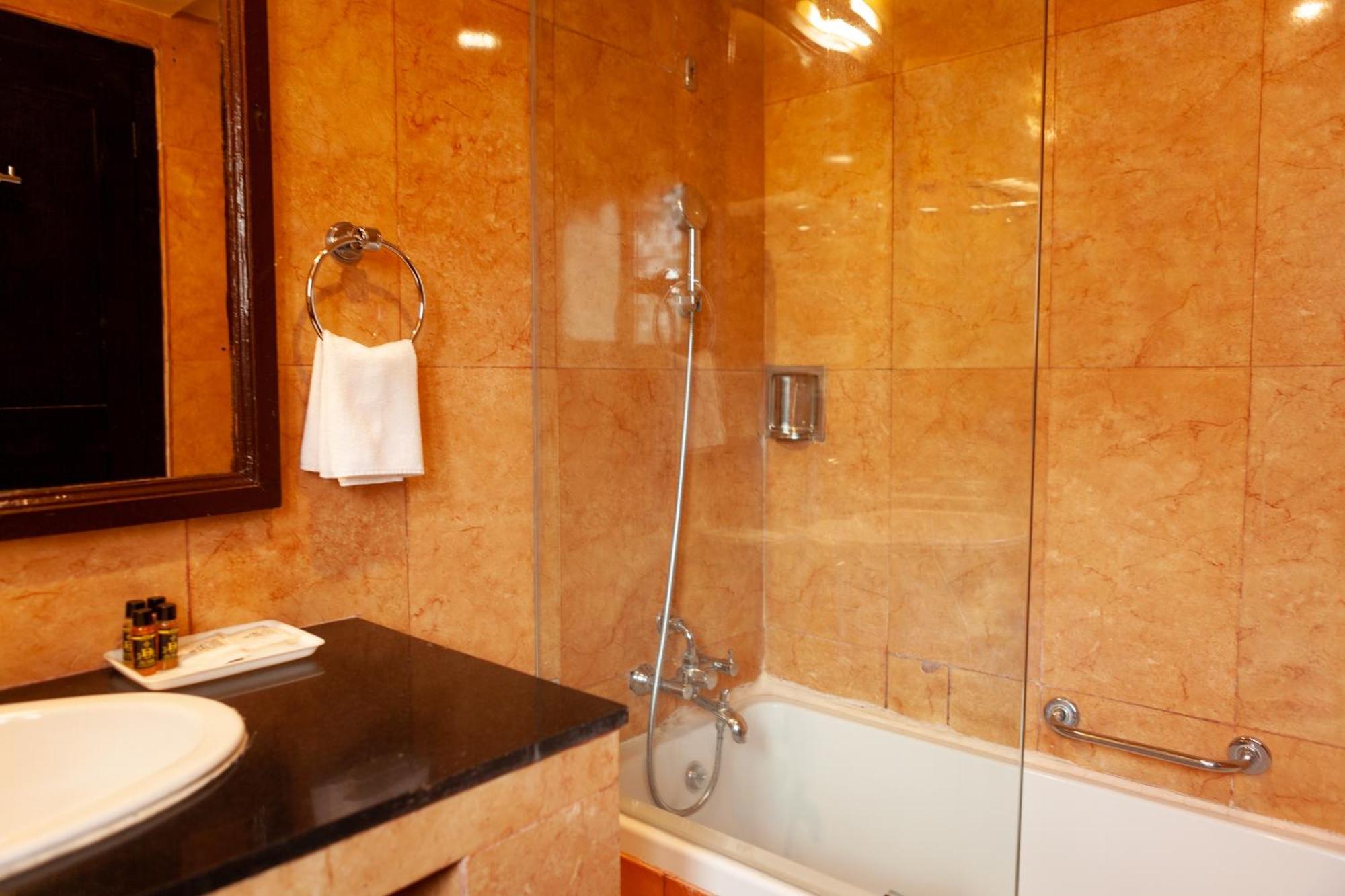 Hotel Olathang Paro Kültér fotó